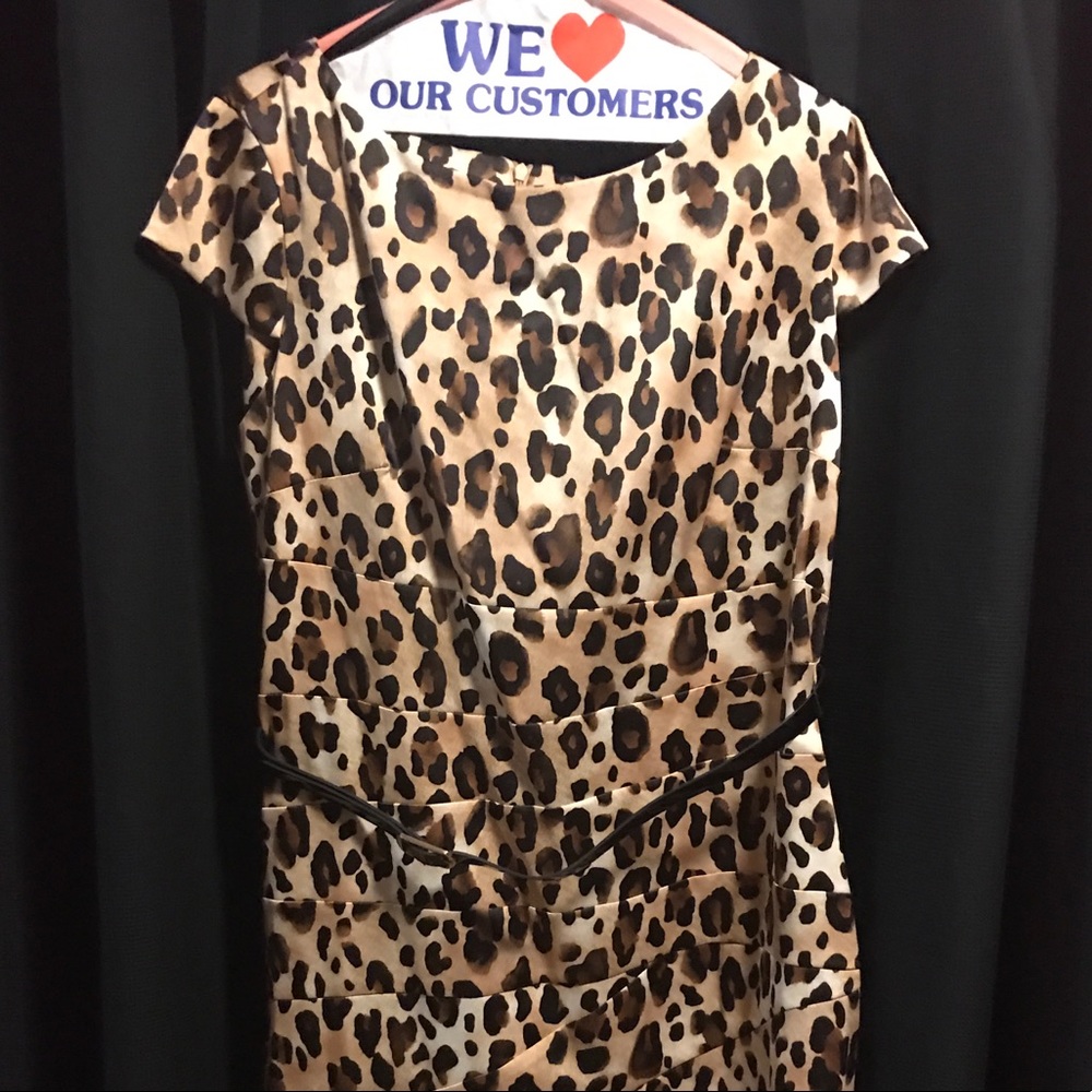 Like new Leopard print dress with black belt